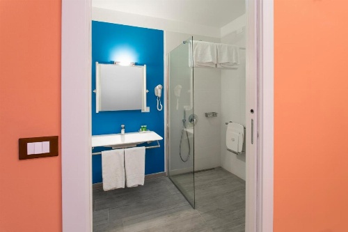 Hotel Italia image 9